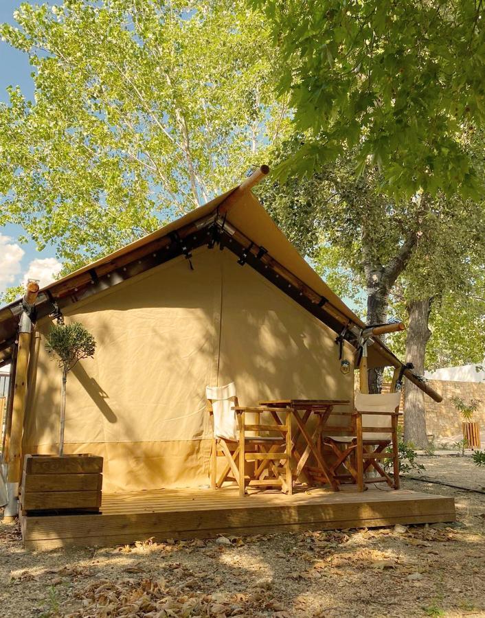 Mareleon Camping Ofrínion エクステリア 写真