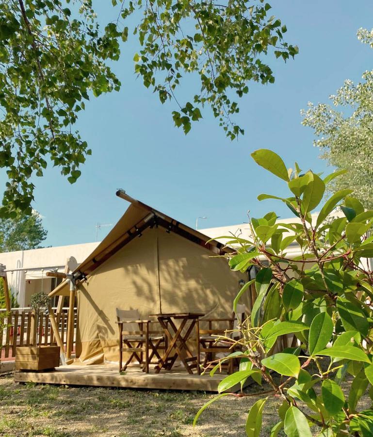 Mareleon Camping Ofrínion エクステリア 写真