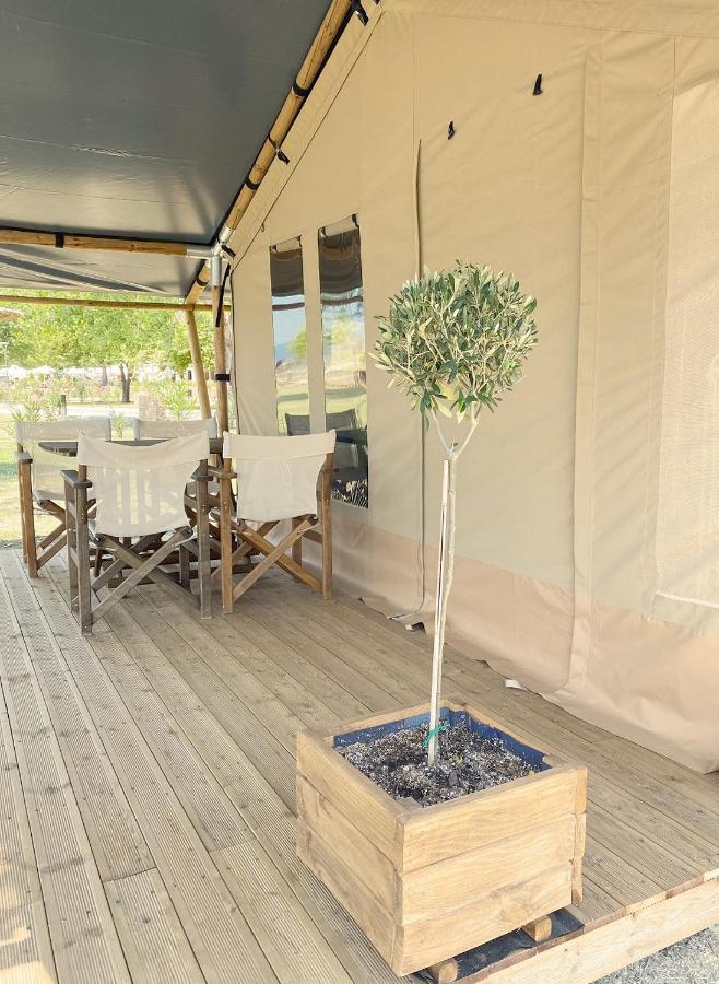 Mareleon Camping Ofrínion エクステリア 写真