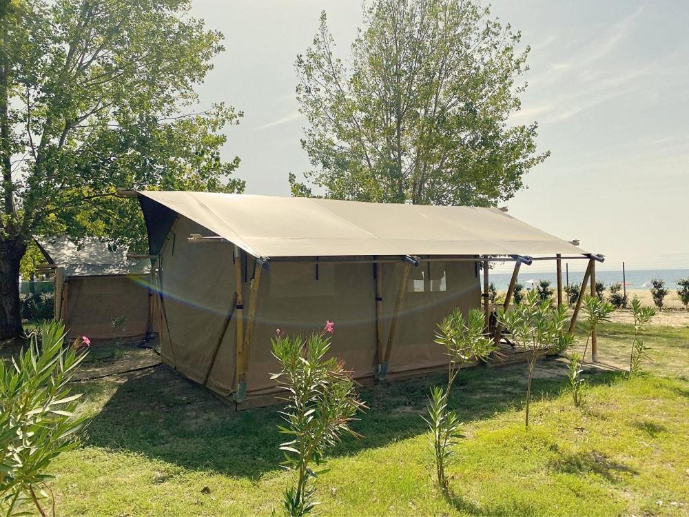 Mareleon Camping Ofrínion エクステリア 写真