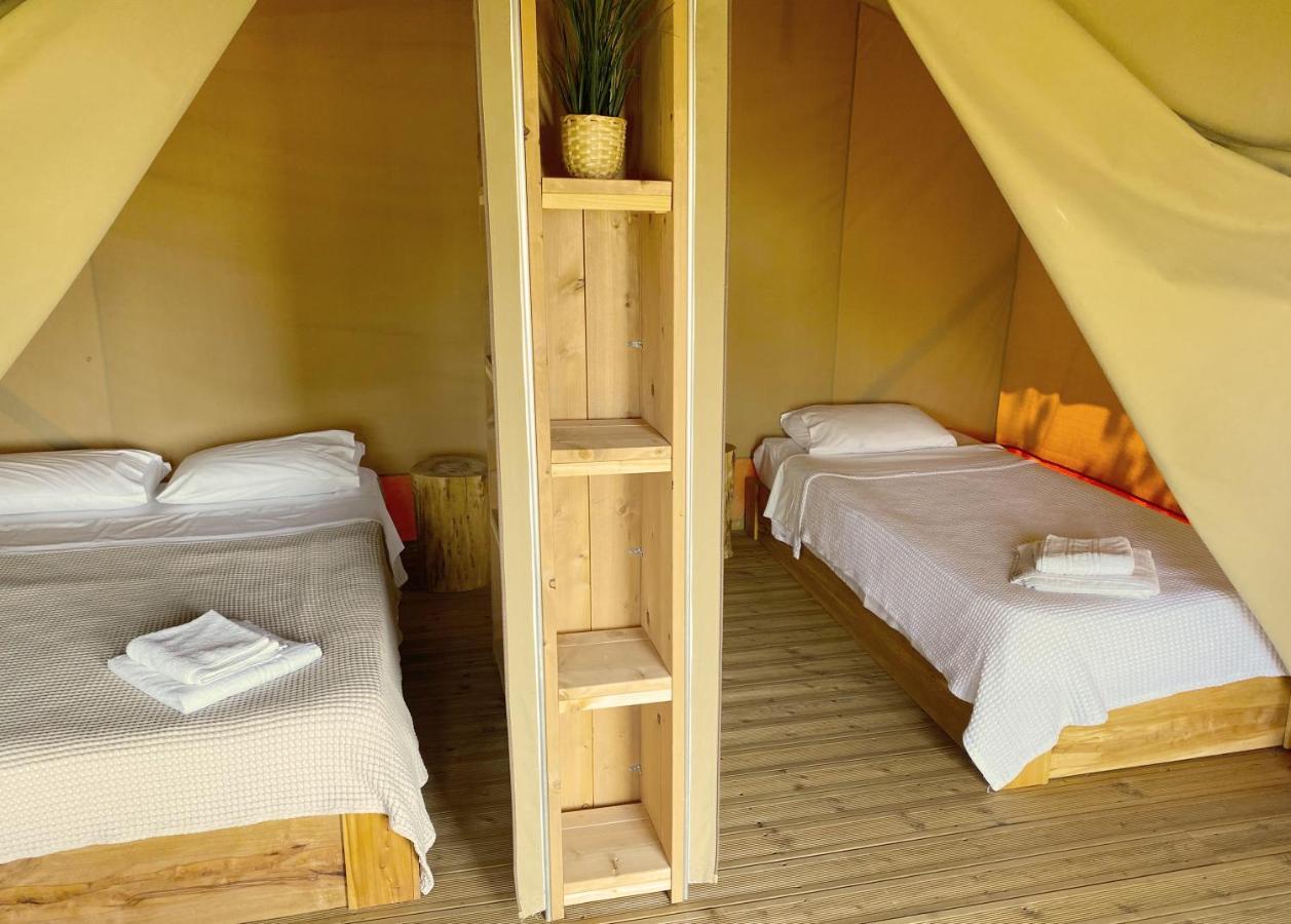 Mareleon Camping Ofrínion エクステリア 写真